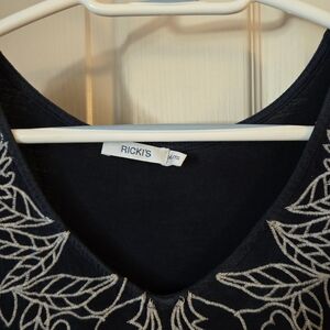 Ricki's Blue with White Tie-dye Leaf Embroidery Sleeveless Top